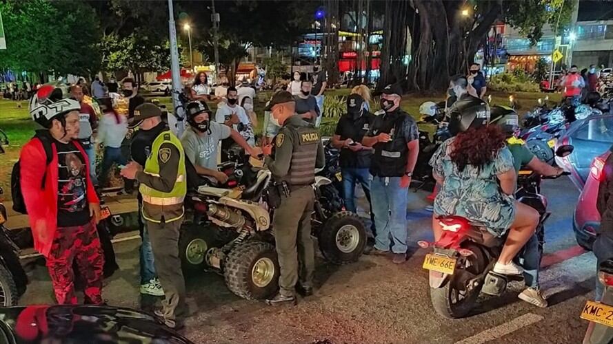 Algunos ciudadanos en Cali insisten en infringir las medidas de contención al COVID-19, a pesar del aumento de contagios y muertes. Foto: Secretaría de Seguridad y Justicia de Cali