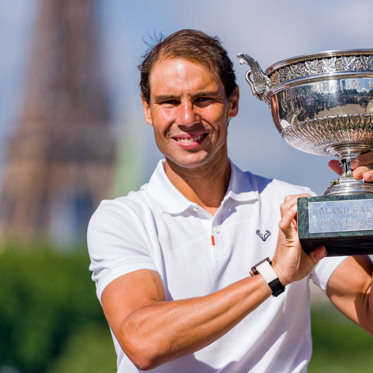 Si tiene alguna opción de seguir jugando, es lo que va a hacer: tío de Rafael Nadal