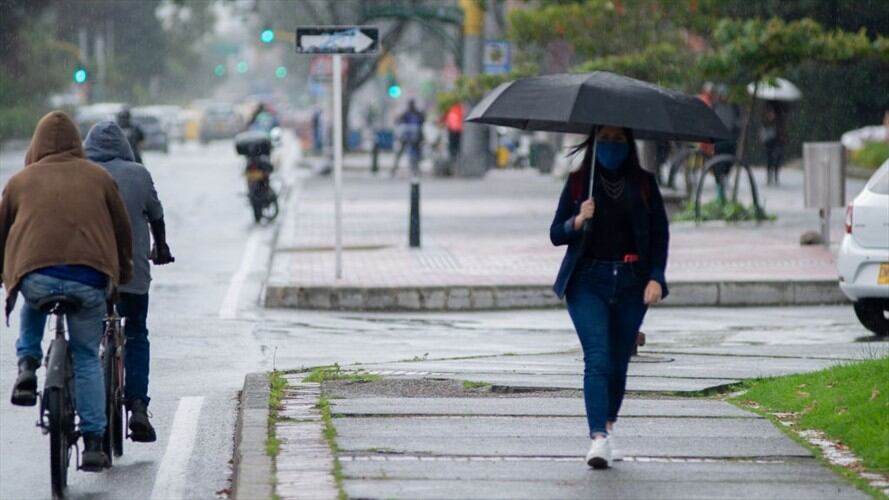 Una onda tropical con abundantes precipitaciones, actividad eléctrica y vientos fuertes se acerca a Colombia. Foto: Getty Images / SEBASTIÁN BARROS
