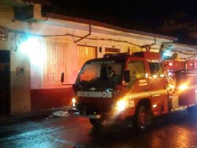 Incendio deja una mujer muerta en el Centro de Popayán. Foto: Bomberos de Popayán.