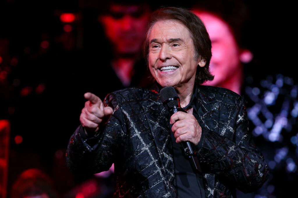 “Espero que todo el mundo la vea y sea un éxito”: cantante Raphael confirma serie biográfica 