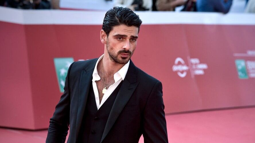 Michele Morrone aclaró los rumores que afirmaban que había salido del closet. Foto: Getty Images