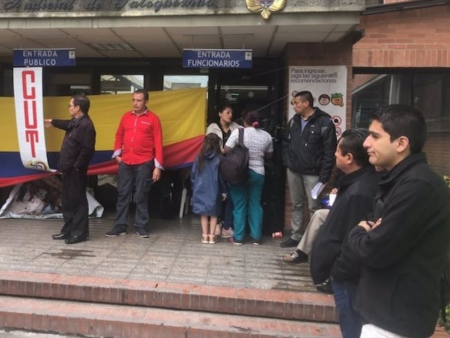 Los sindicatos permanecerán en cese de actividades hasta reunirse con directivas del Consejo Superior de la Judicatura. Foto: Laura Palomino