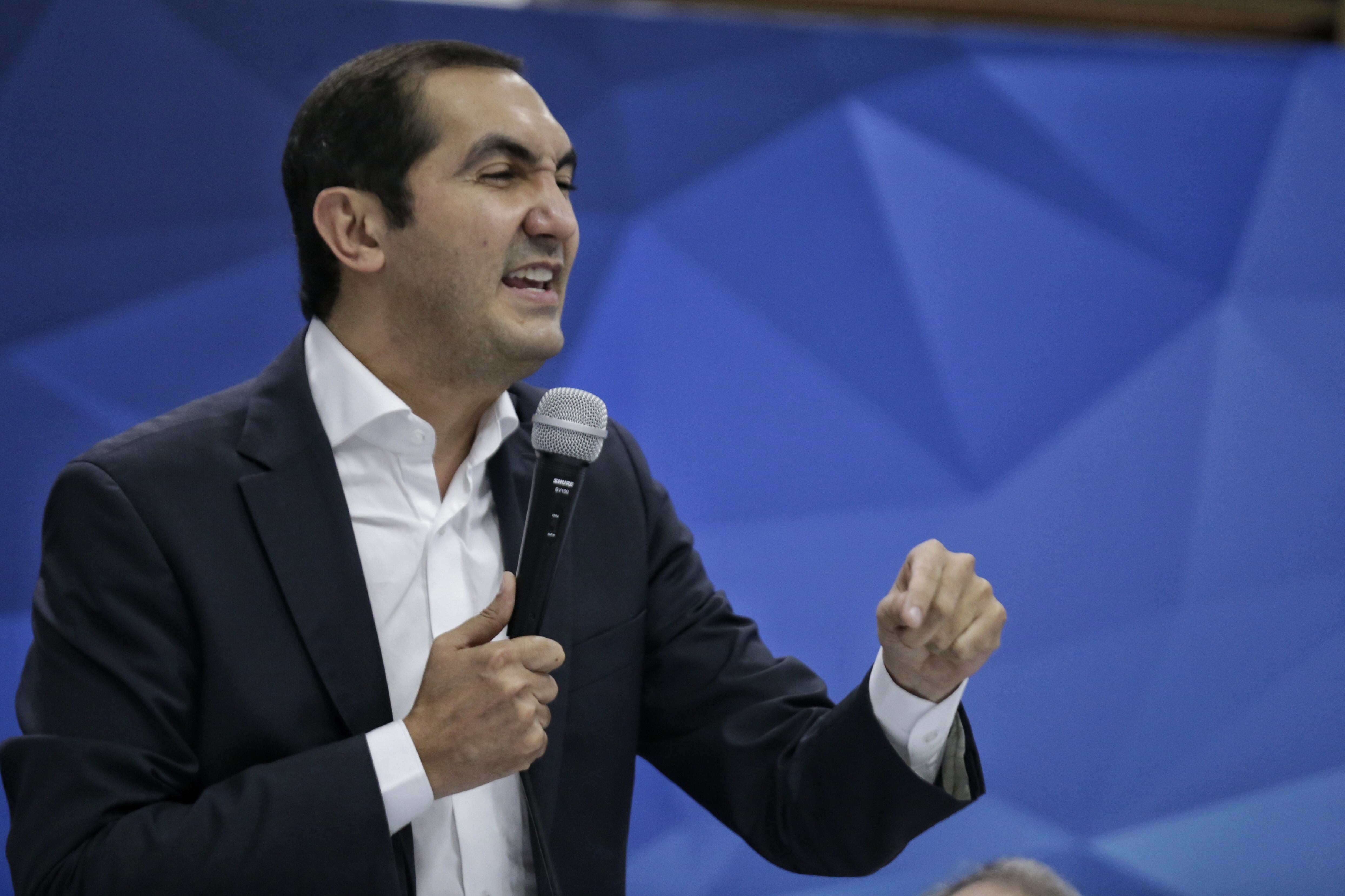 Bogotá. 4 de Noviembre del 2021. Partido Conservador anunció este jueves a su candidato presidencial para las elecciones presidenciales del 2022 que será David Barguil. (Colprensa-Sergio Acero)