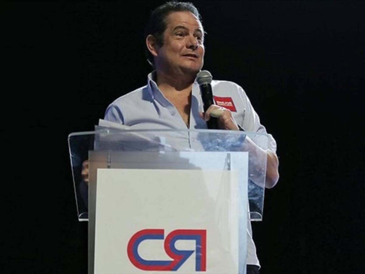 Alianza De la Calle - López lleva al Partido Liberal a la extrema izquierda: Vargas Lleras