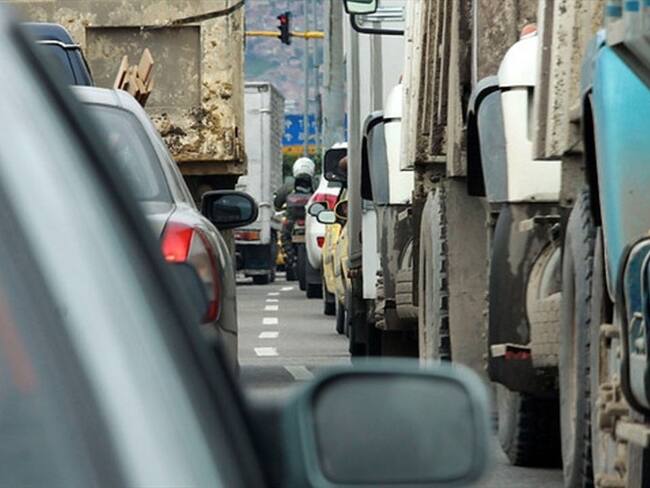 Alto tráfico en Cali. Foto: Colprensa