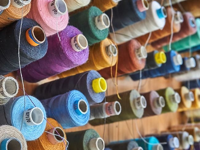 La W conoció que el Ministerio de Comercio expedirá un decreto que definirá la estructura arancelaria en el sector textil. Foto: Getty Images