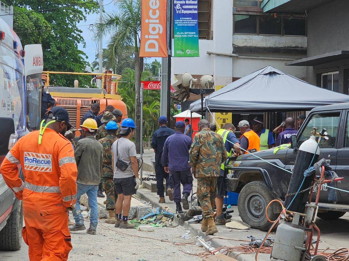 Vanuatu declara estado de emergencia tras un terremoto de 7,3 que deja catorce muertes