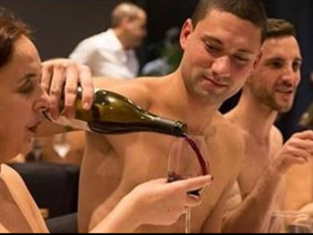 ¿Se le mediría a ir desnudo a teatro?