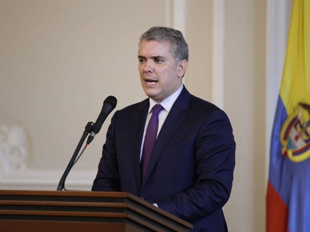 Presidente suspendió decreto para la internacionalización de vehículos Venezolanos