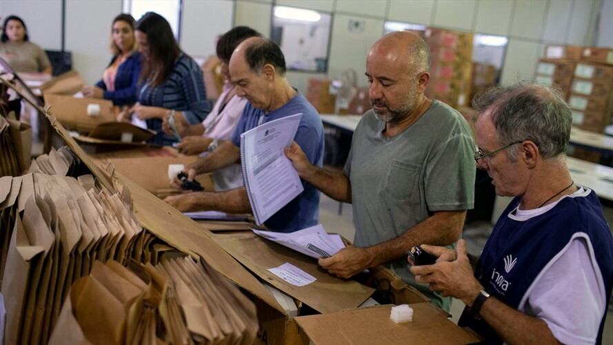 Paulo Teixeira habló sobre la política de Brasil y las elecciones presidenciales que serán este domingo en ese país.. Foto: Getty Images