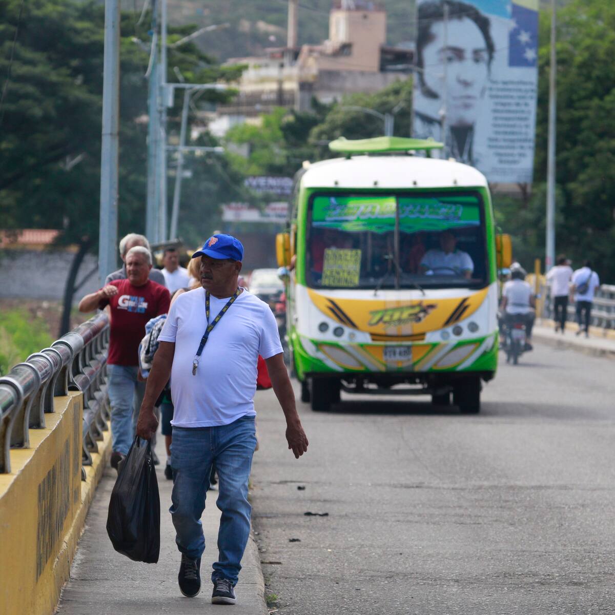 Comenzó el retorno de venezolanos que llegaron a su país para votar en las presidenciales