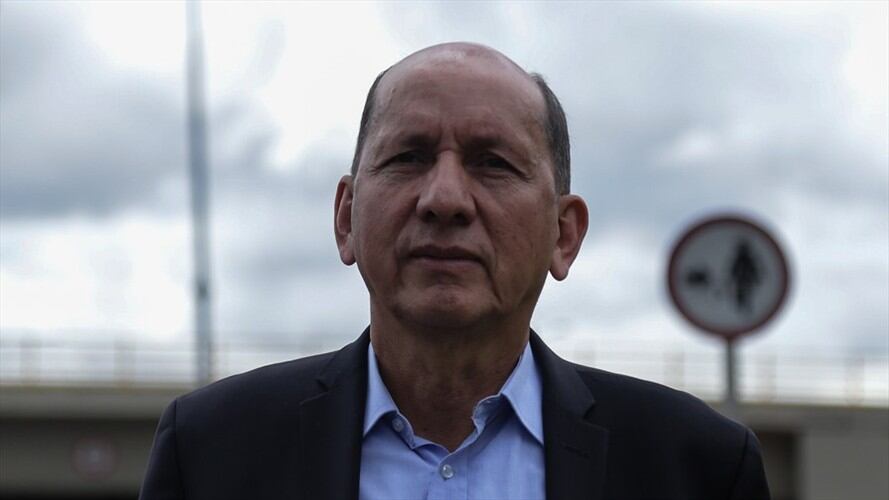 El general (r) de la Policía Luis Mendieta, la Federación de Víctimas de las Farc (Fevcol) y el abogado Giovanny Alzate (víctima de las AUC), interpusieron la tutela. Foto: Colprensa / DIEGO PINEDA