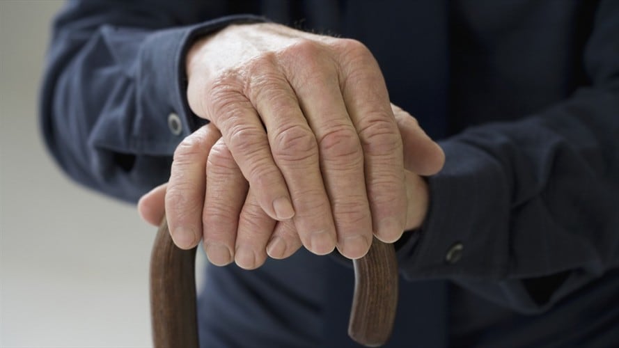 Se buscaba que, durante un término de seis meses, las personas a las que les faltaran menos de 10 años o 750 semanas para pensionarse pudieran cambiar de régimen. Foto: Getty Images / JOSÉ LUIS PELÁEZ
