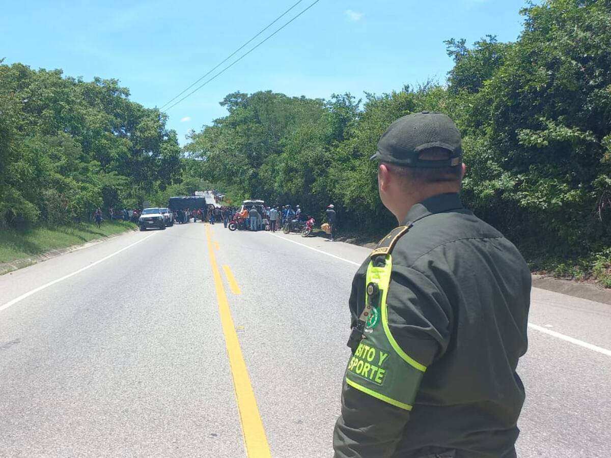 Campesinos de El Carmen de Bolívar bloquean Troncal de Occidente