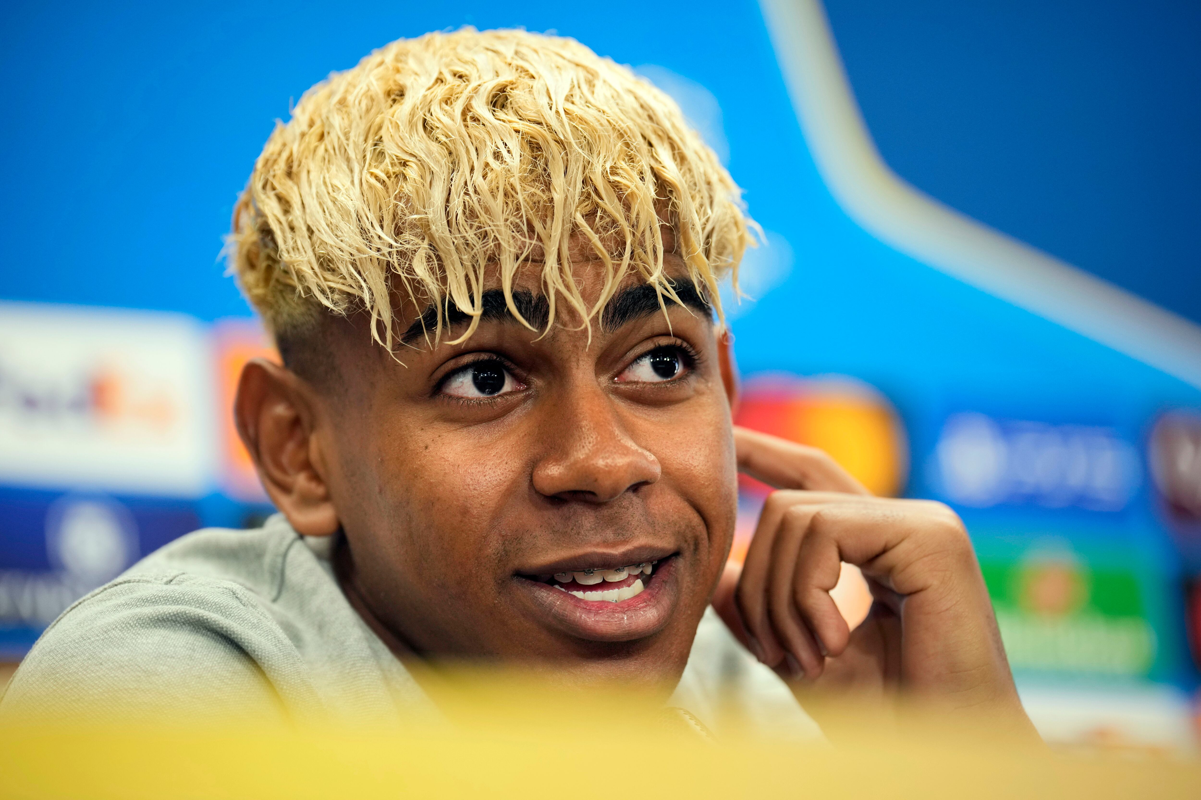 Lamine Yamal habló previo al partido de semifinales de la Champions ante Inter y aseguró que no tiene miedo. EFE/Alejandro García