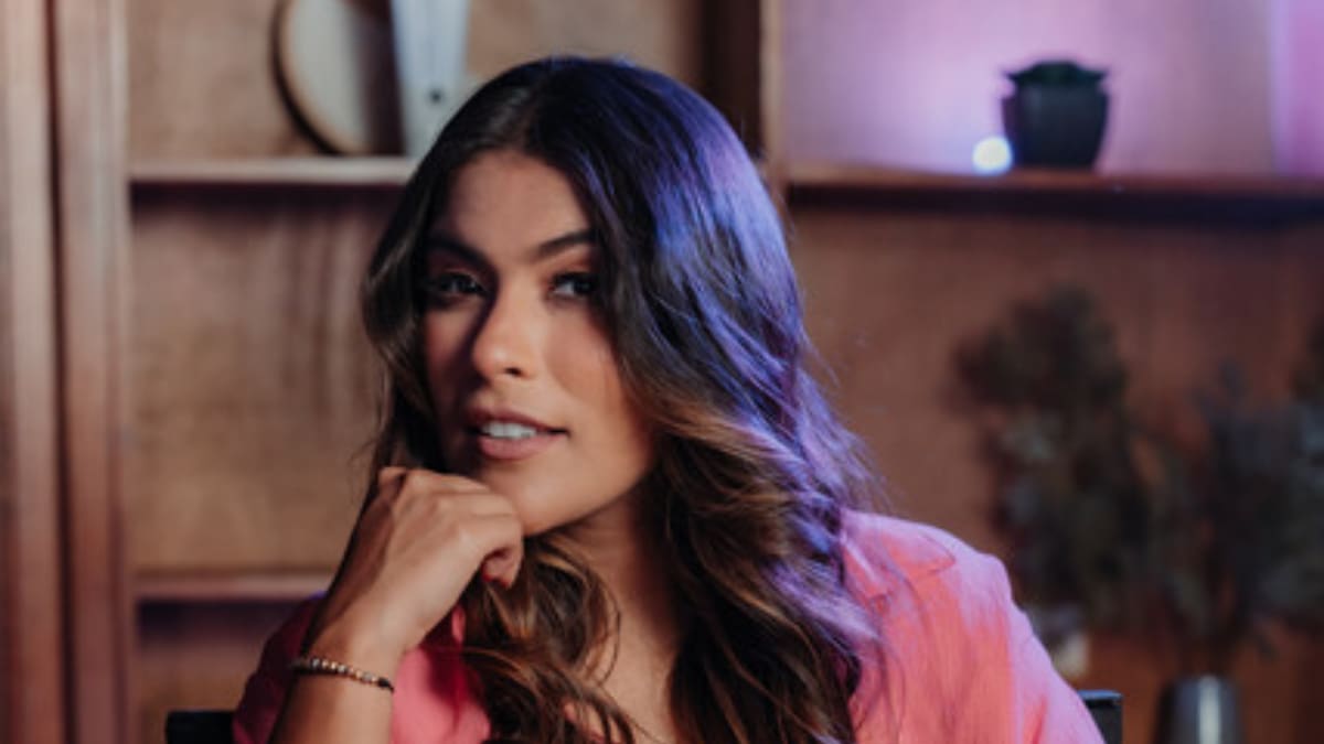 La cantante Karen Lizarazo respondió tras el acoso de Poncho Zuleta en una tarima