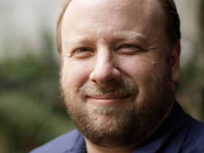 Libro explora la migración de una familia polaca por el Holocausto a Colombia