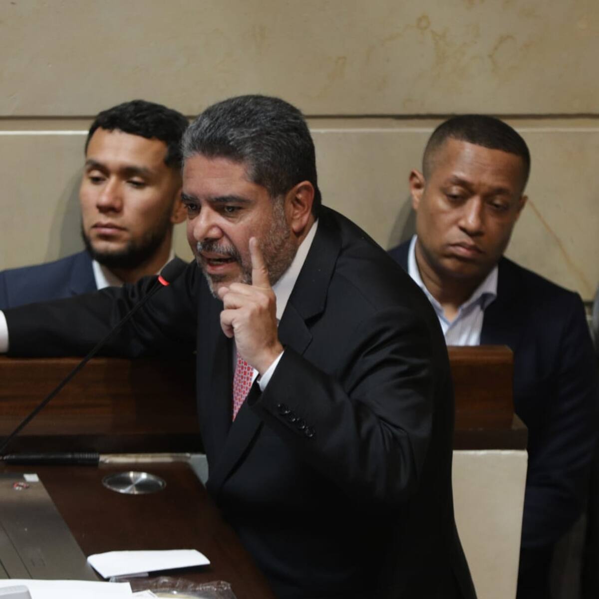 Contralor general de la República: ¿qué función tiene y cuánto gana?