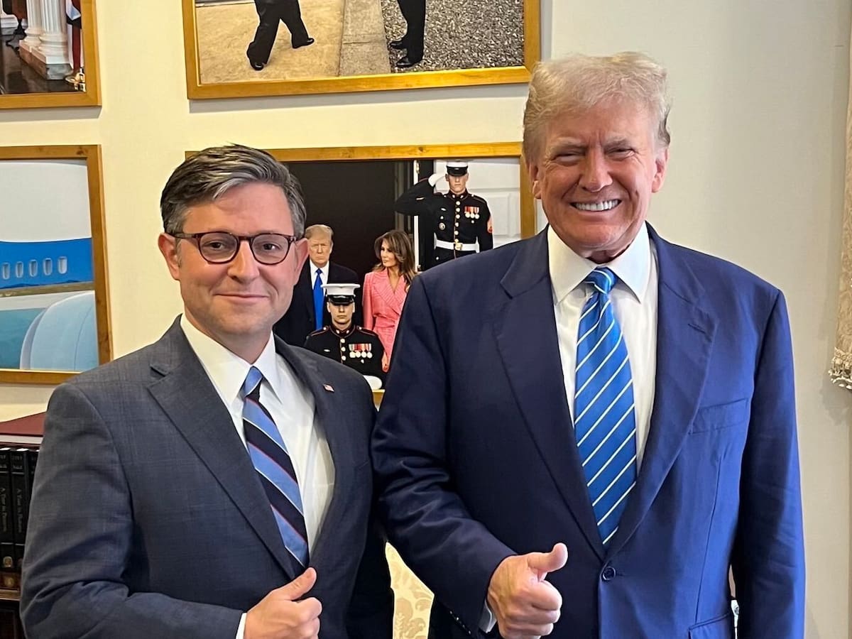 Trump se reúne con el presidente de la Cámara Baja para analizar agenda del 2025