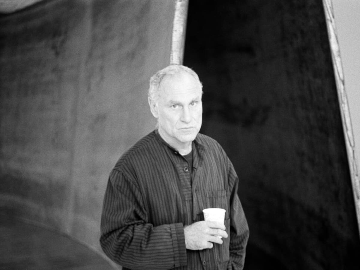 Murió a los 85 años Richard Serra, el escultor de las monumentales piezas de acero