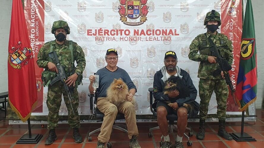 Daniel Max Guggenehim y José Iván Albuquerque García . Foto: Ejército Nacional