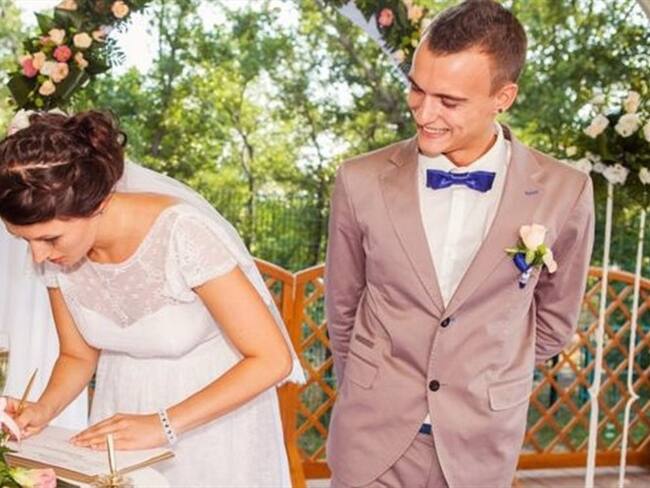 ¿Las firmas a mano se convertirán en algo puramente ceremonial en la era digital? ¿O ni siquiera eso?. Foto: BBC Mundo