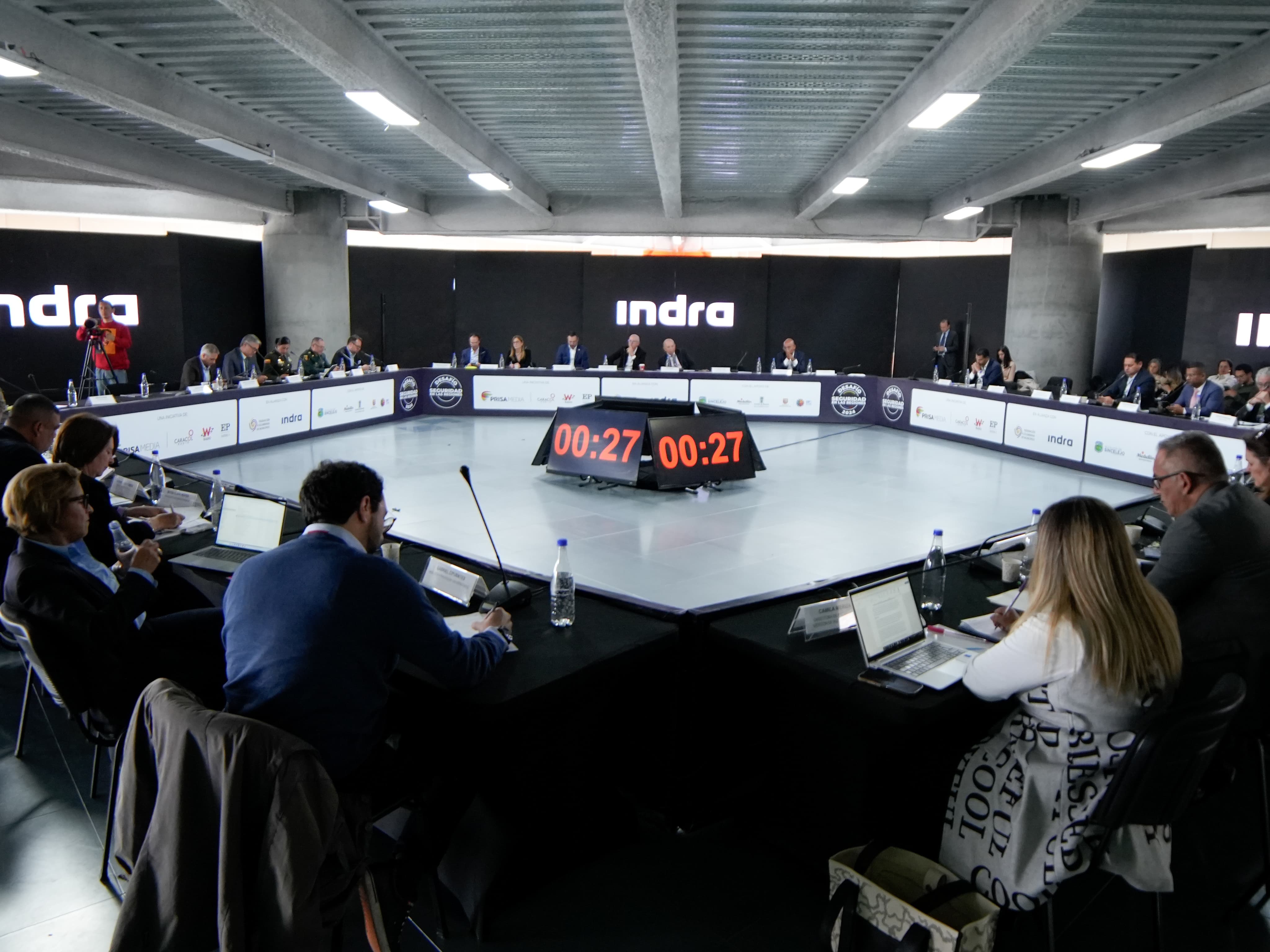 Encuentre los vídeos con las opiniones de algunos panelistas en el canal de YouTube de W Radio. | Foto: Prisa Media