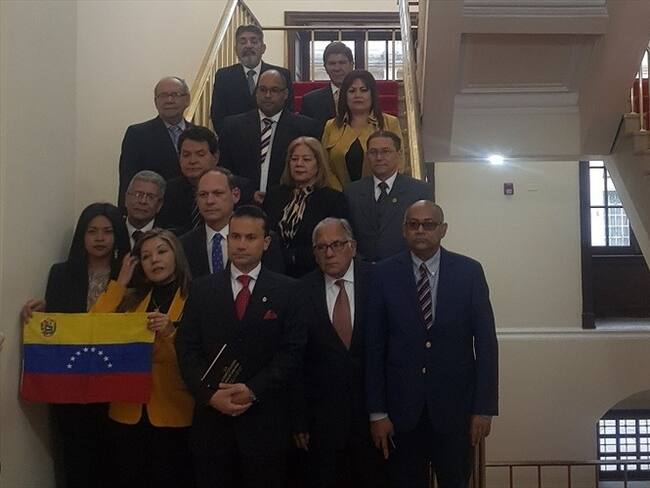 Tribunal Supremo de Justicia en el exilio condena a 18 años de cárcel a Maduro. Foto: La Wcon Julio Sánchez Cristo