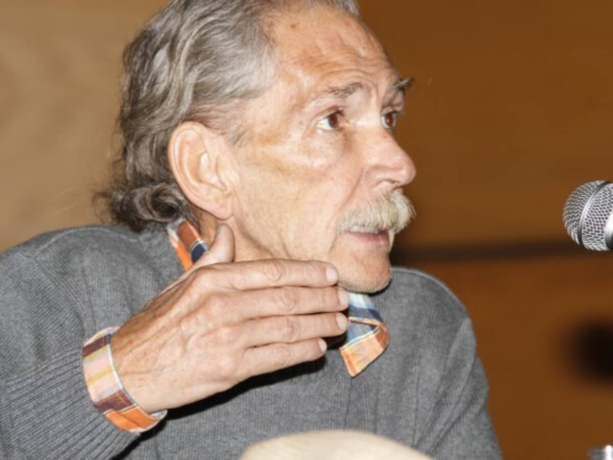 Murió en Medellín Eduardo Escobar, poeta cofundador del Nadaísmo