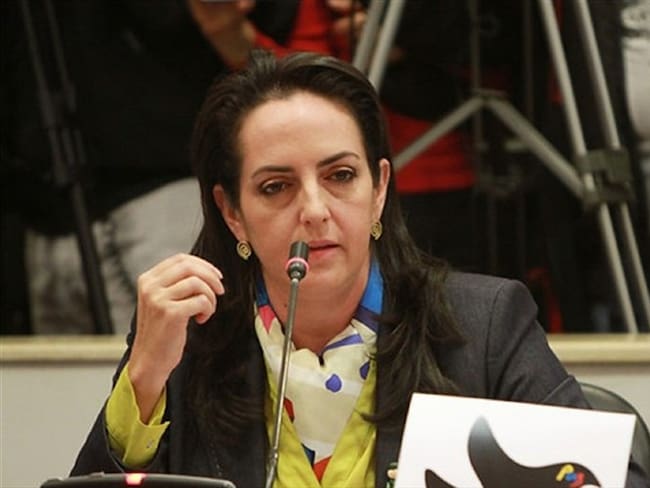 La cúpula militar en el gobierno Santos fue complaciente: María Fernanda Cabal