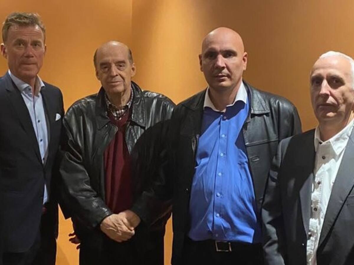 El canciller designado Álvaro Leyva se reunió con cuerpo diplomático