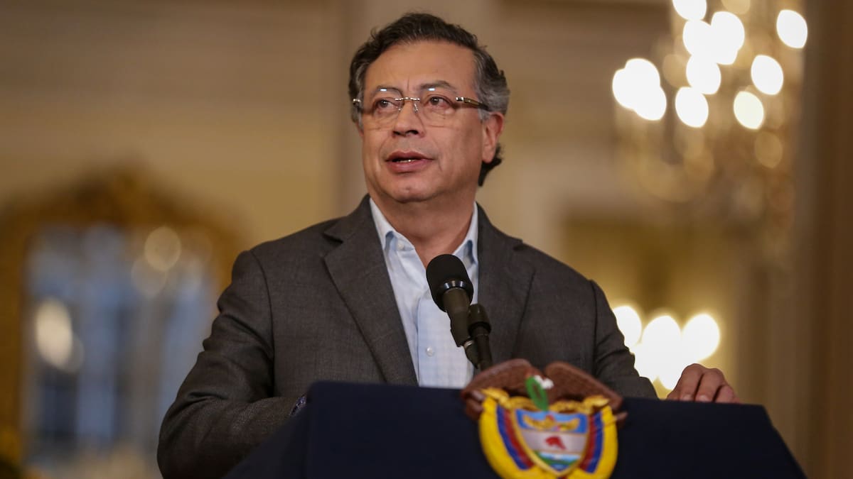 Gobierno Petro tiene plan para fumigar coca con glifosato de forma terrestre