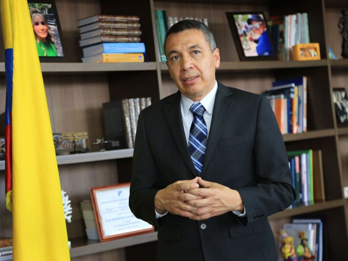 William Camargo sale del Ministerio de Transporte: llegará María Constanza García