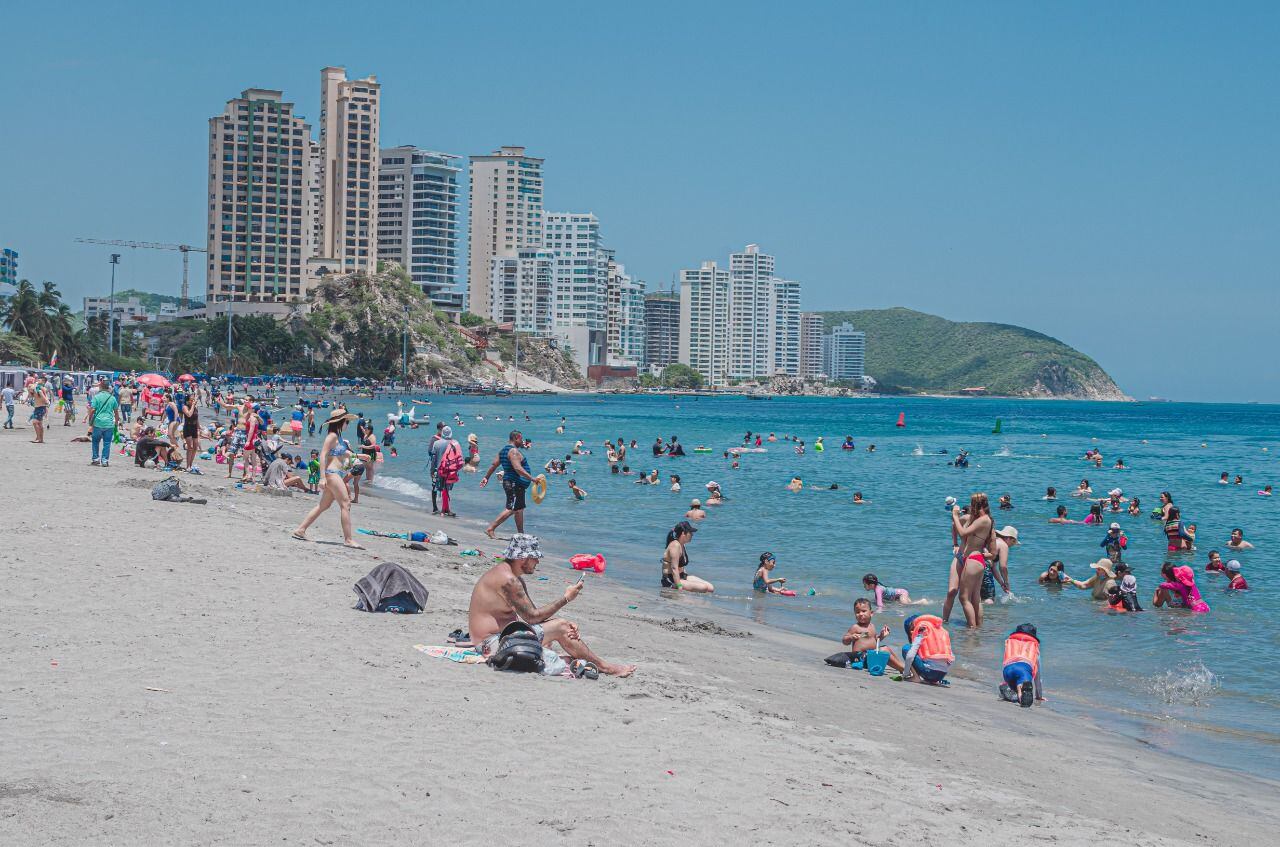 Playa El Rodadero/ Cotelco