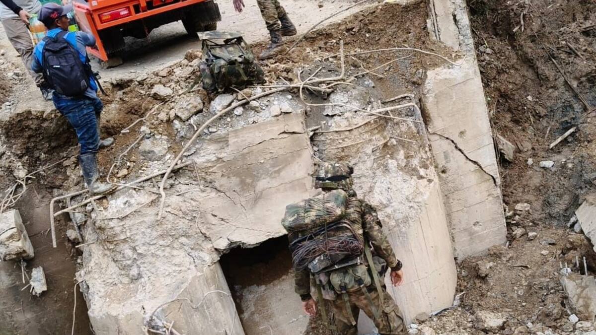 Un puente fue destruido por las disidencias en el sur del Cauca