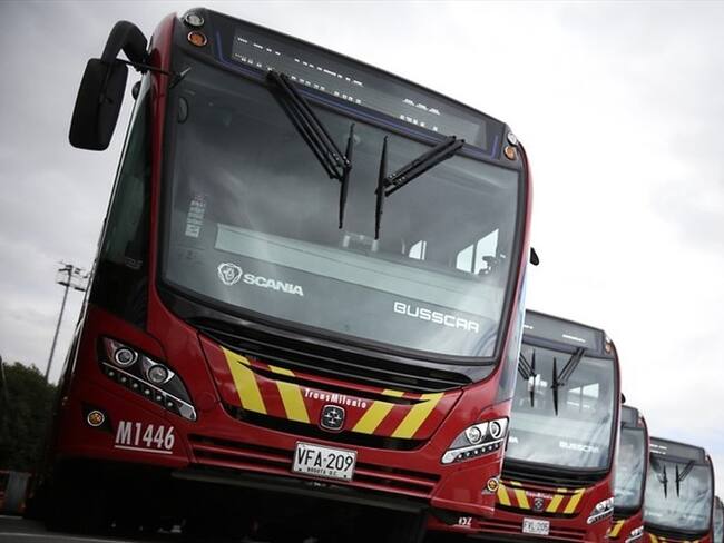 Un fallo ordena suspender las obras de Transmilenio avenida 68 por posibles irregularidades en la tala de árboles. Foto: Colprensa / SERGIO ACERO