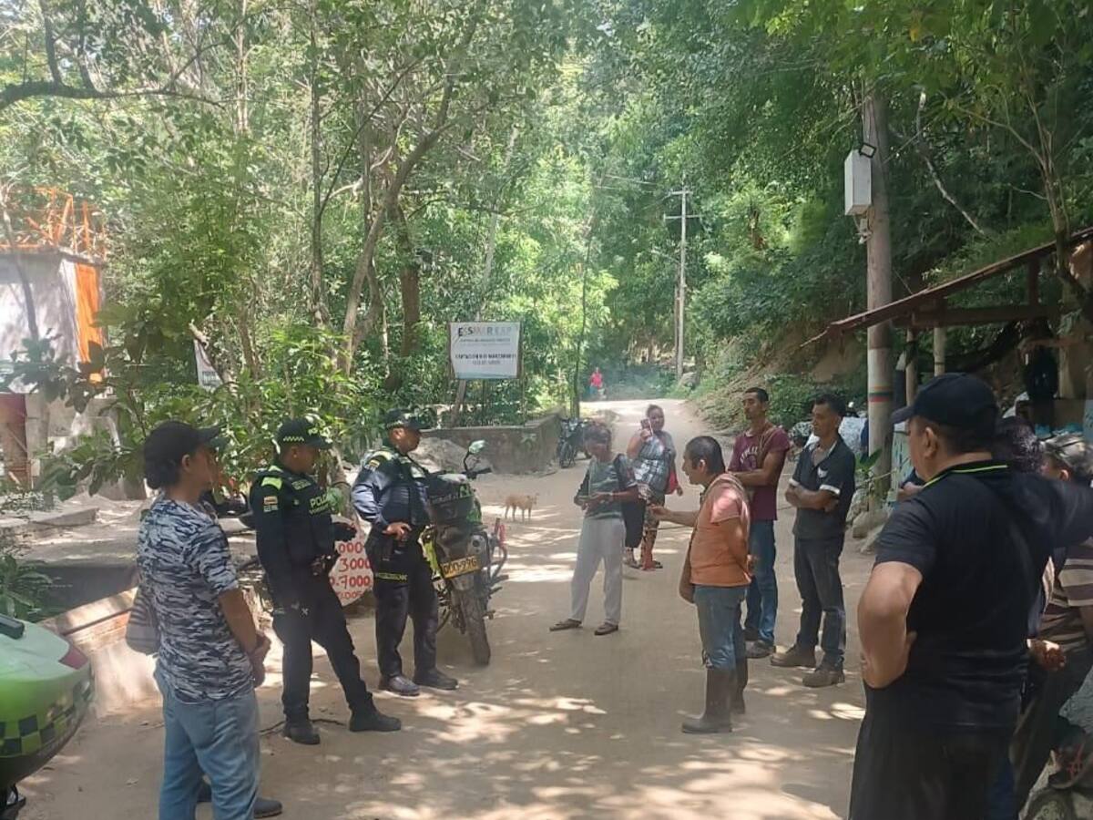 Bloqueado el acceso al agua en el punto de captación del río Manzanares en Santa Marta