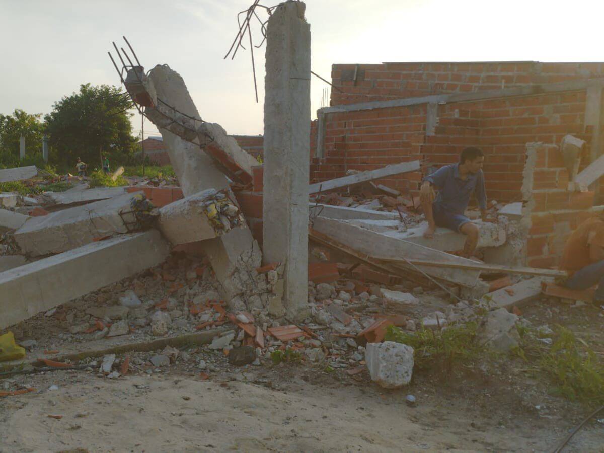 Denuncian abuso de autoridad en proceso de desalojo en Juan Mina: hay menores afectados