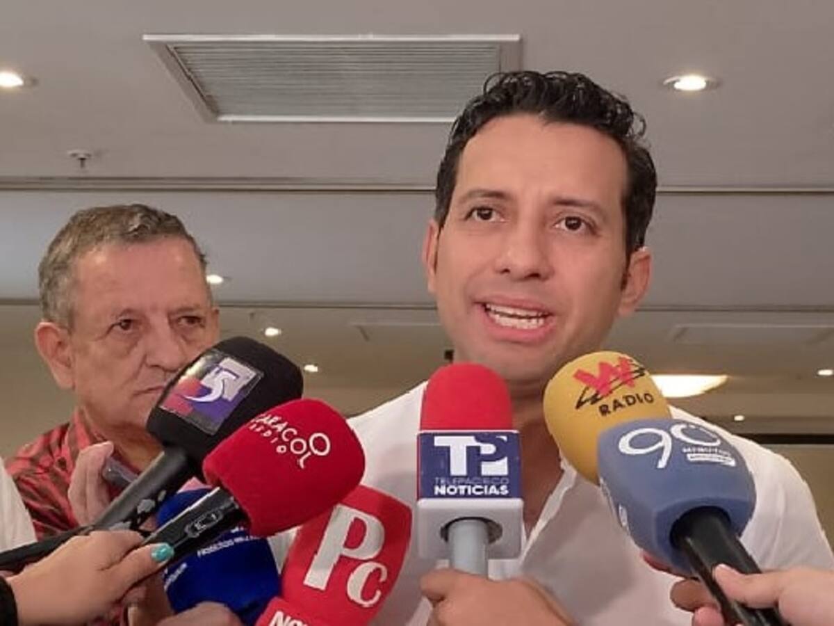 Presidente de la Cámara denuncia dilaciones “sospechosas” en concesión del aeropuerto de Palmira