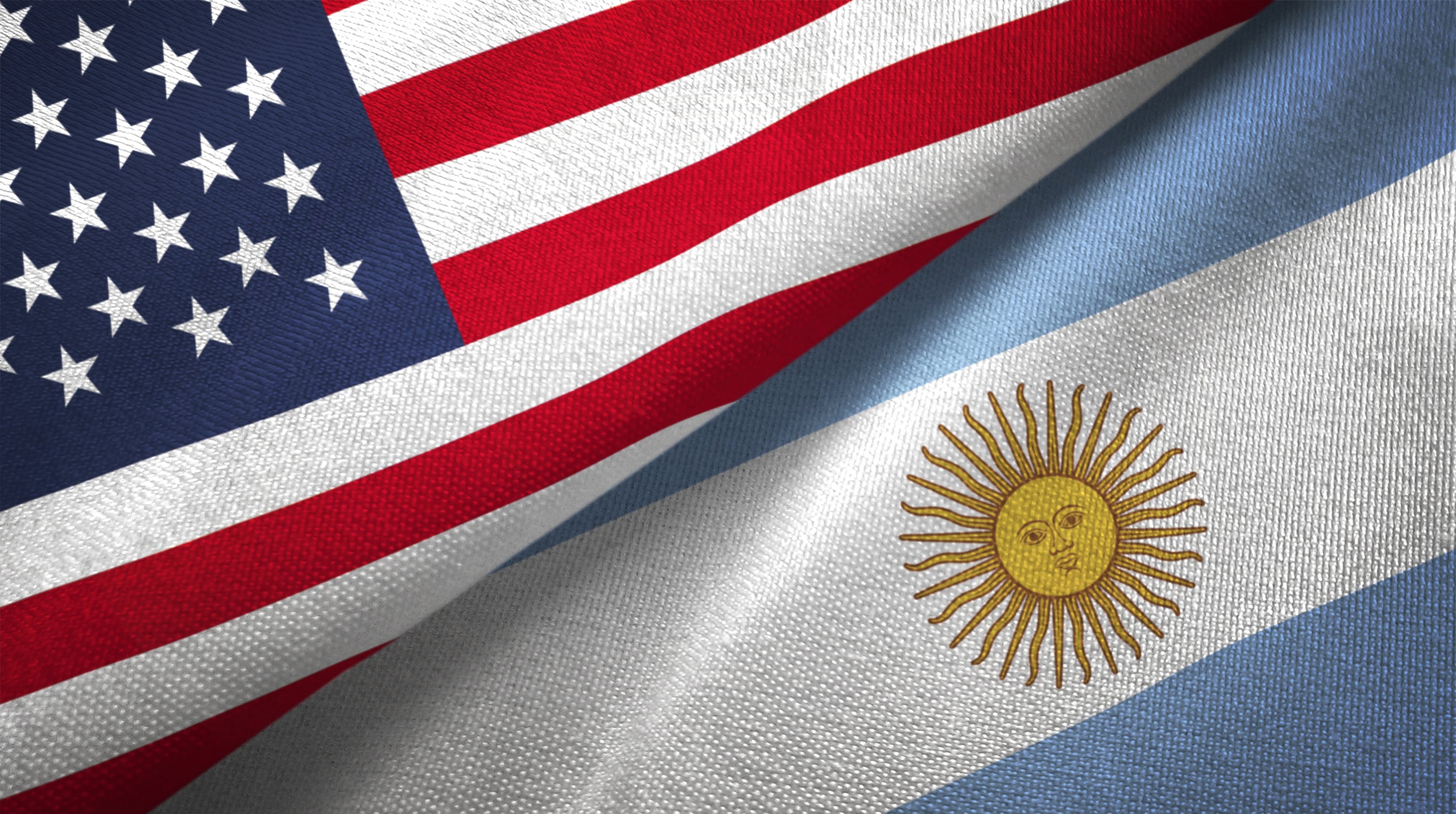 Banderas de Estados Unidos y Argentina. Foto: Getty Images. 