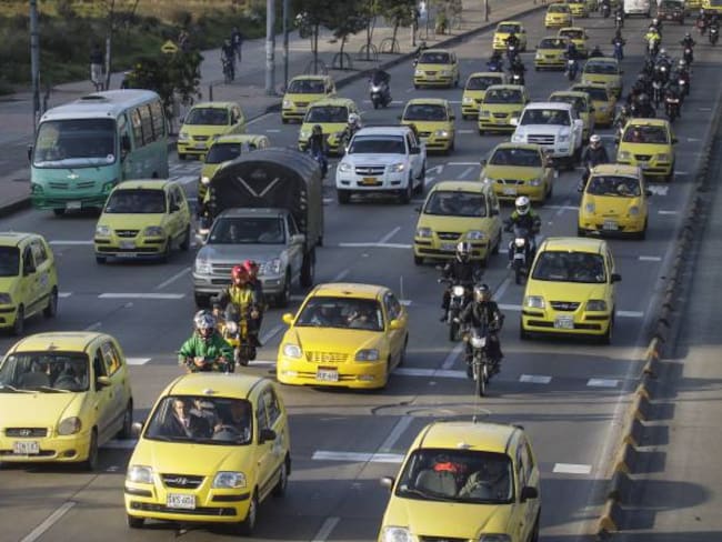 Se levanta paro de taxistas en Bogotá