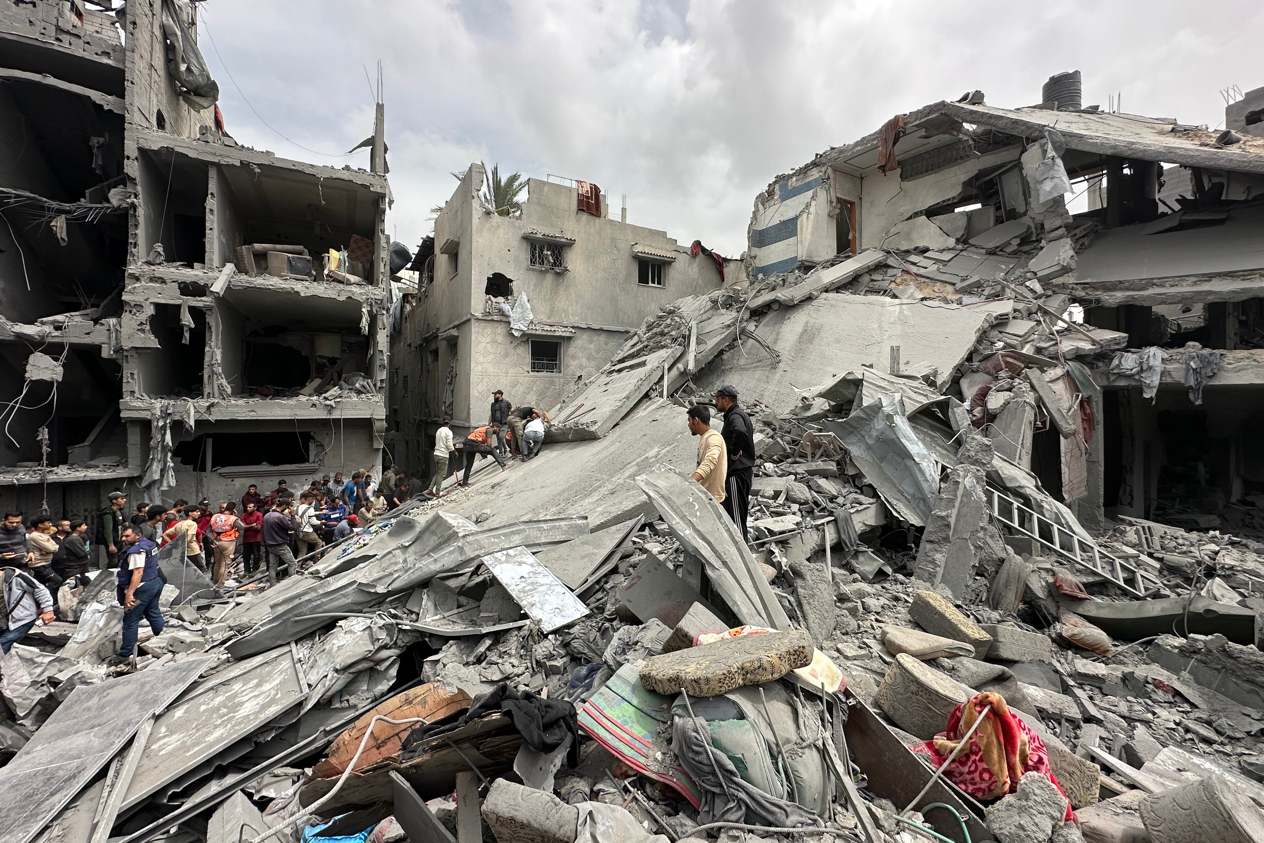 Ataque israelí. Foto:EFE/ Ahmad Awad.