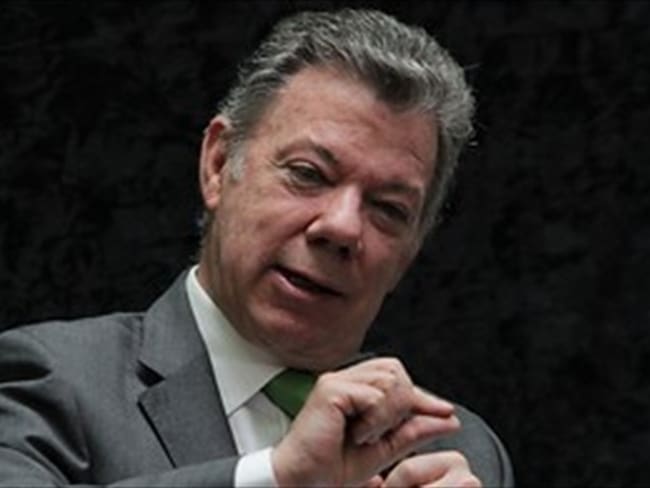 No vamos a permitir que nadie se tire la paz: Santos