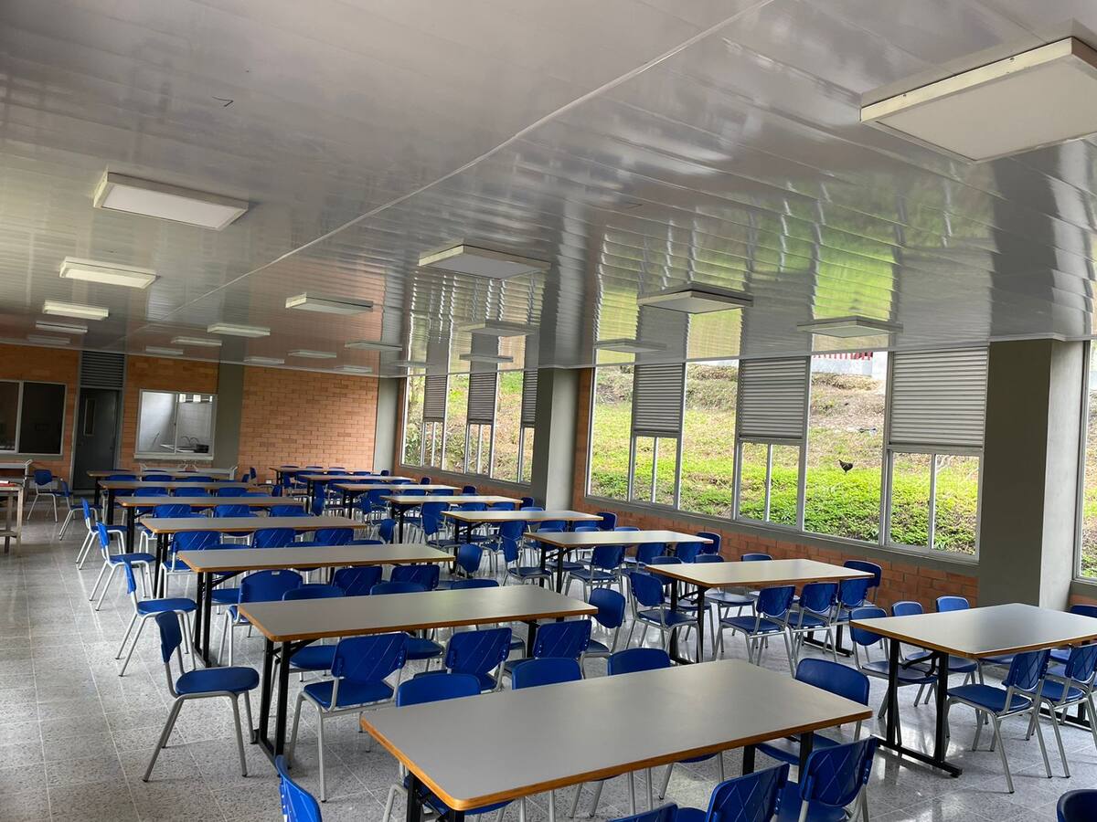 Niños de Maripi pasarán de la plaza de mercado a recibir clases en colegio FFIE