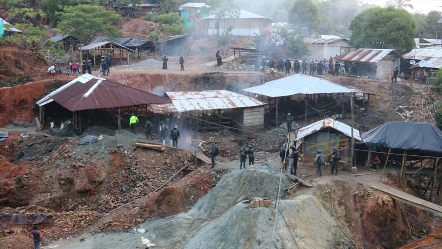 Policía interviene 16 entables mineros y destruye 18 motores en el sur de Córdoba.Foto: prensa Policía.