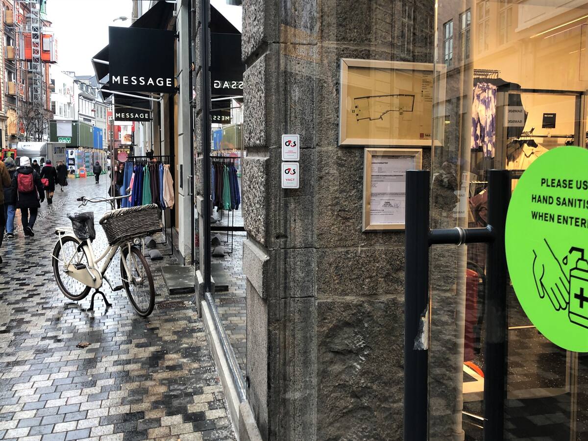 Dinamarca y Noruega levantan la mayoría de restricciones contra el COVID-19