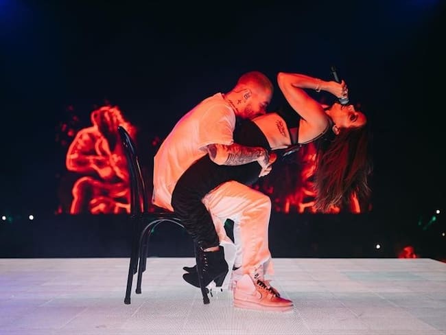 Esto sucedió durante el concierto en Miami mientras los artistas interpretaban la canción &quot;Downtown&quot;.. Foto: Instagram