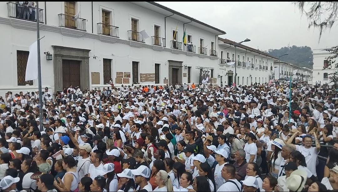 Las actividades de la marcha por la paz culminaron en el Parque Francisco José de Caldas de Popayán. Crédito: W Radio.