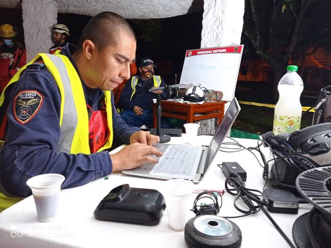 El alcalde de Duitama, David Ortega, instaló el PMU. Foto: Alcaldía de Duitama.